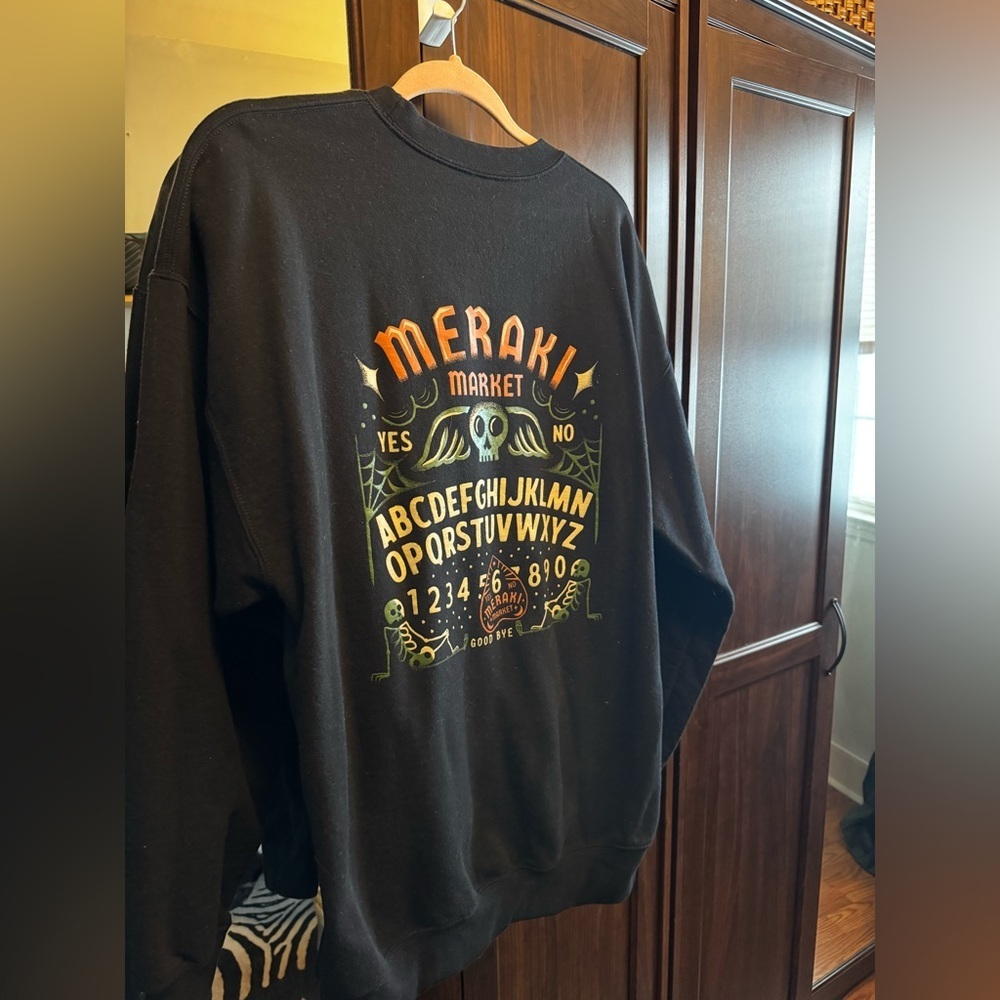 Unisex Graphic crew neck size XL